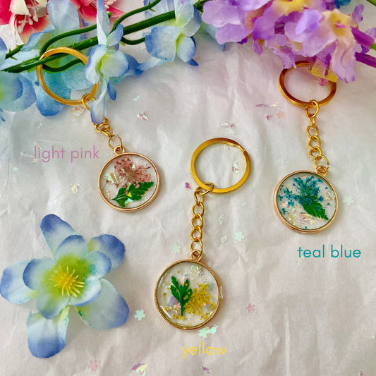 Resin Holographic Flower Bezel Keychain