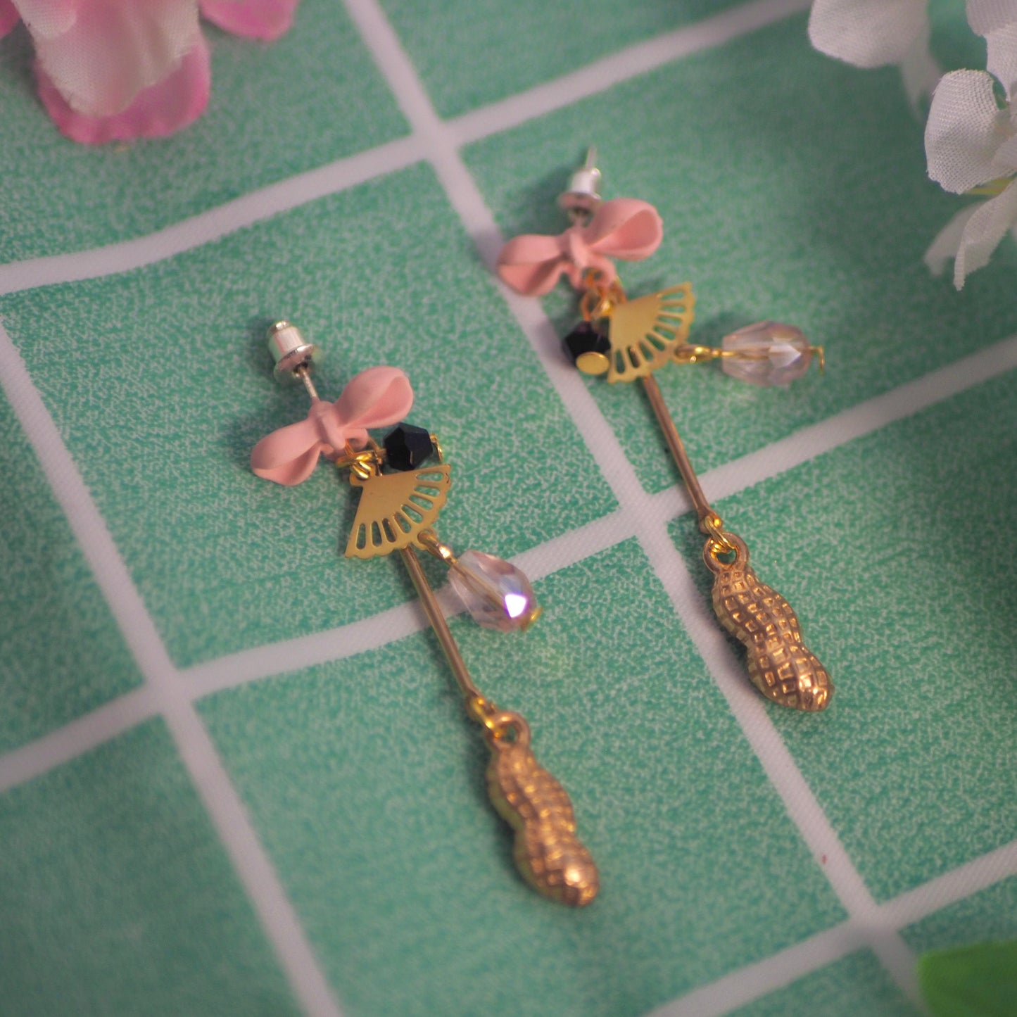 Peanut Lover, SxF anime inspired earrings