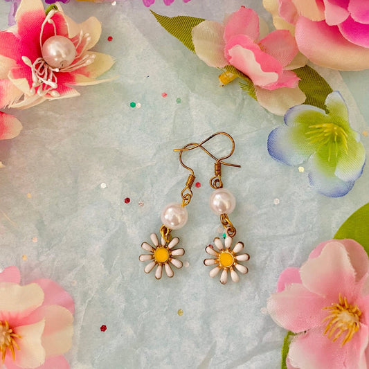Daisy Pearl Dangle Earrings